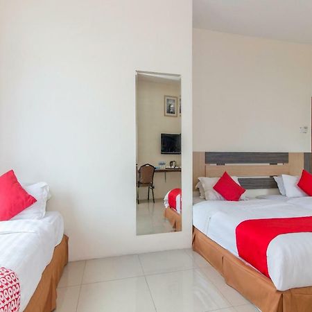 Oyo 776 Fame Hotel Seremban Luaran gambar