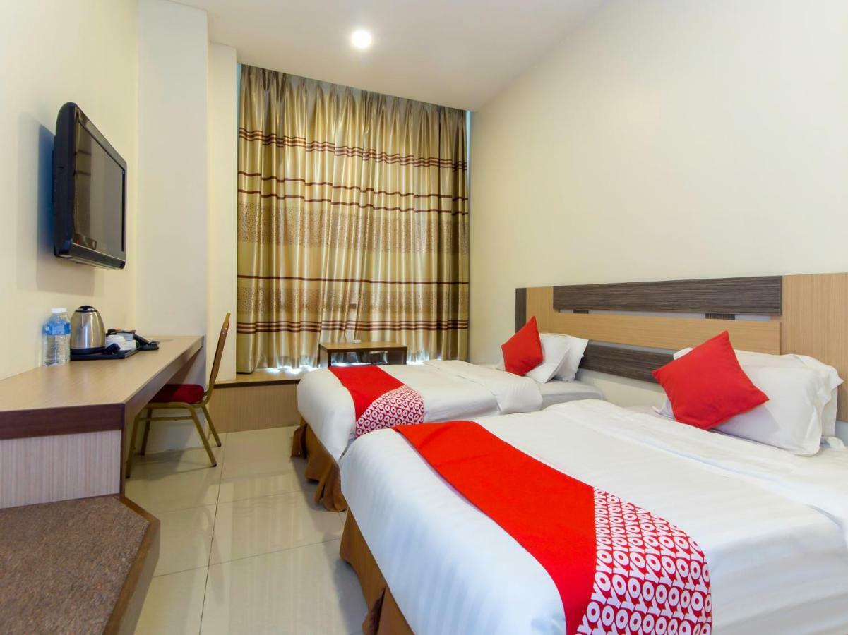 Oyo 776 Fame Hotel Seremban Luaran gambar