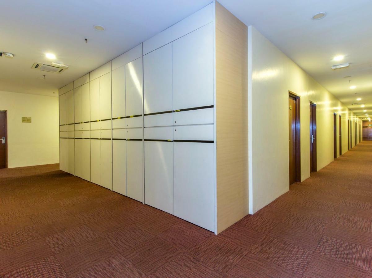 Oyo 776 Fame Hotel Seremban Luaran gambar
