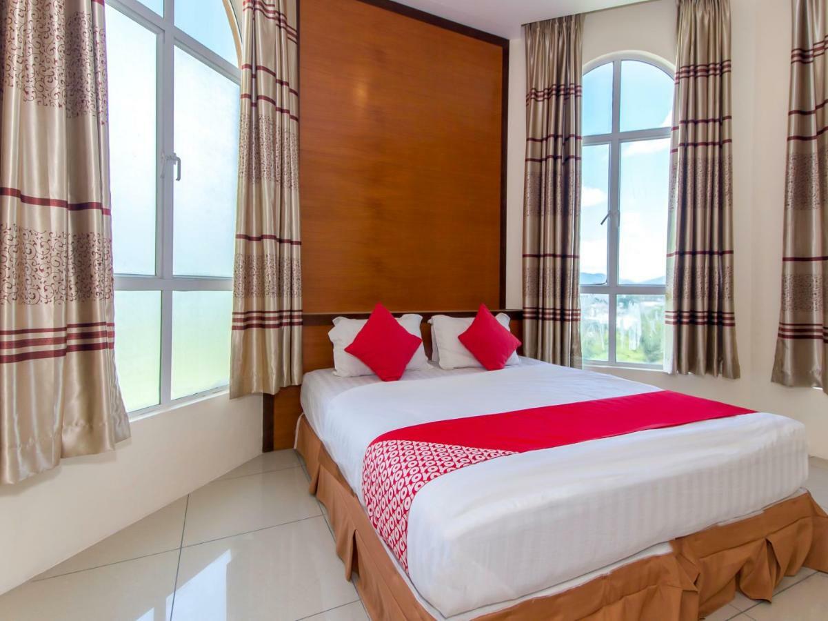 Oyo 776 Fame Hotel Seremban Luaran gambar