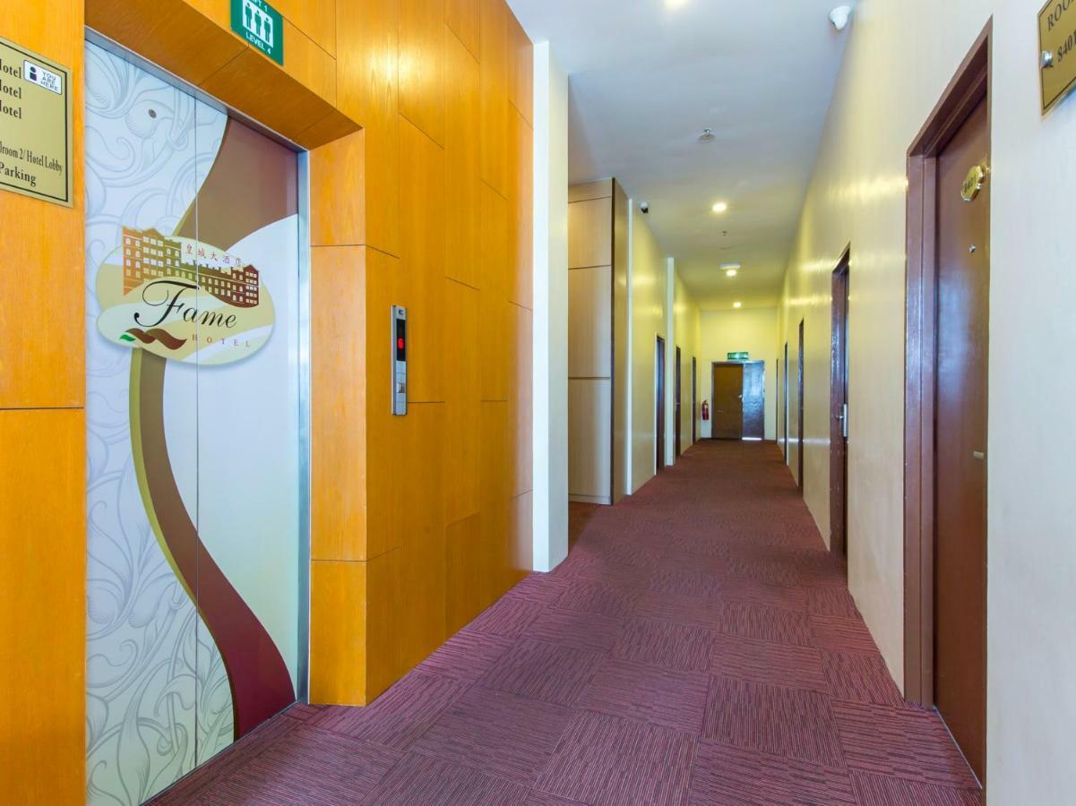 Oyo 776 Fame Hotel Seremban Luaran gambar