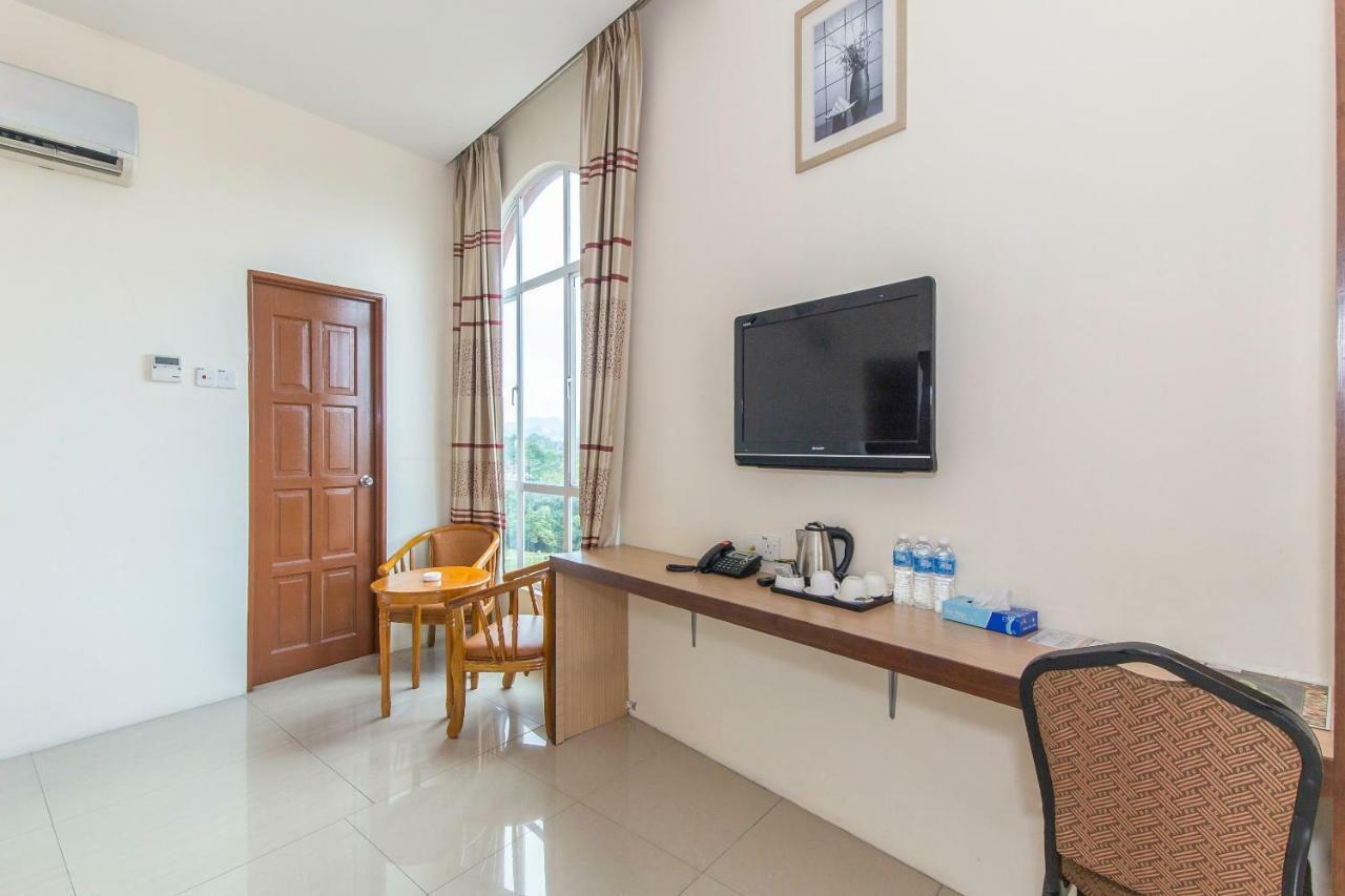 Oyo 776 Fame Hotel Seremban Luaran gambar