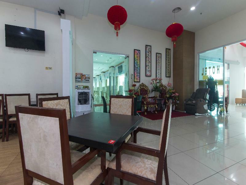 Oyo 776 Fame Hotel Seremban Luaran gambar