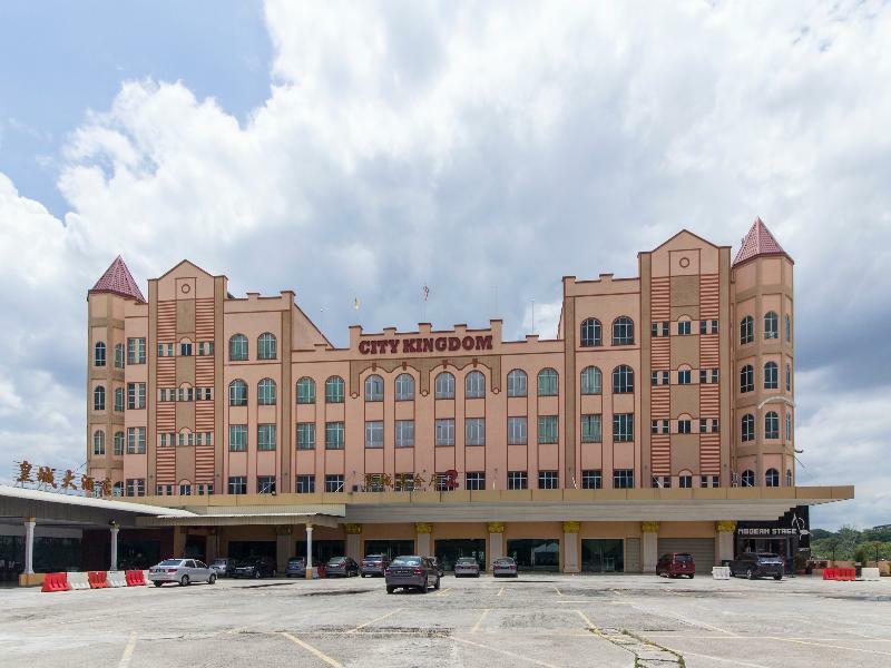 Oyo 776 Fame Hotel Seremban Luaran gambar