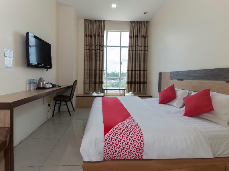 Oyo 776 Fame Hotel Seremban Luaran gambar