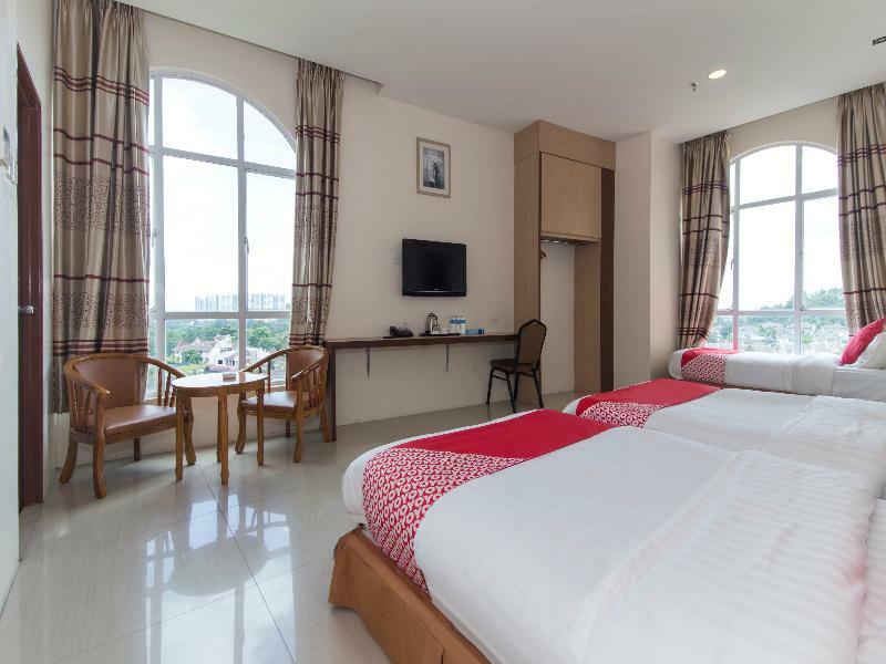 Oyo 776 Fame Hotel Seremban Luaran gambar