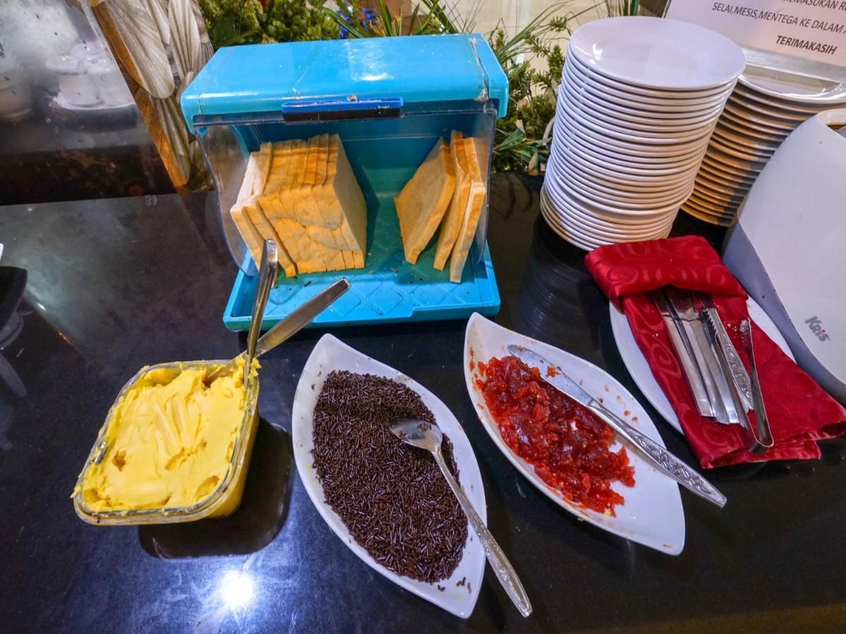 Oyo 776 Fame Hotel Seremban Luaran gambar